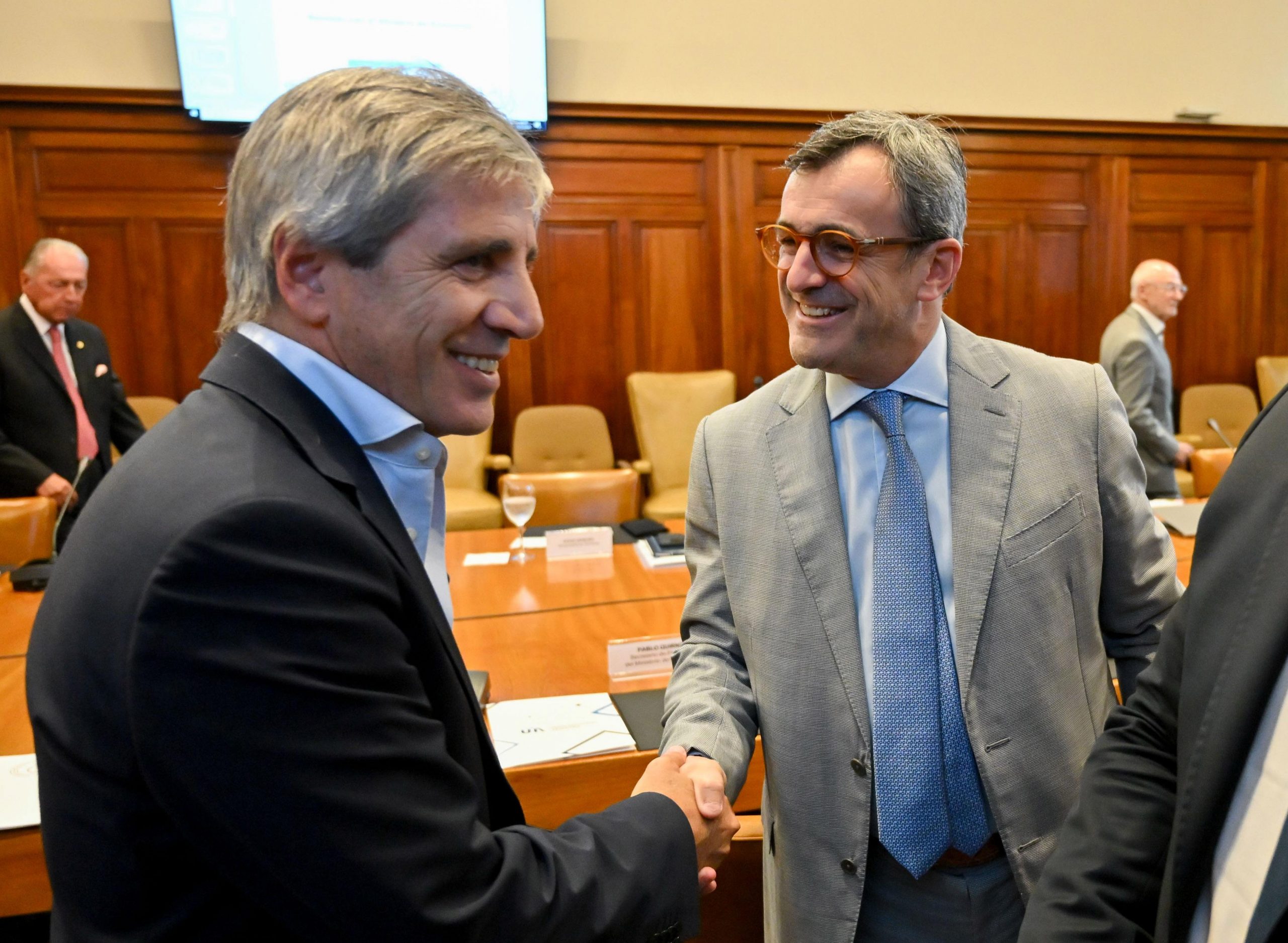 Reunión en UIA con el ministro de Economía, Luis Caputo