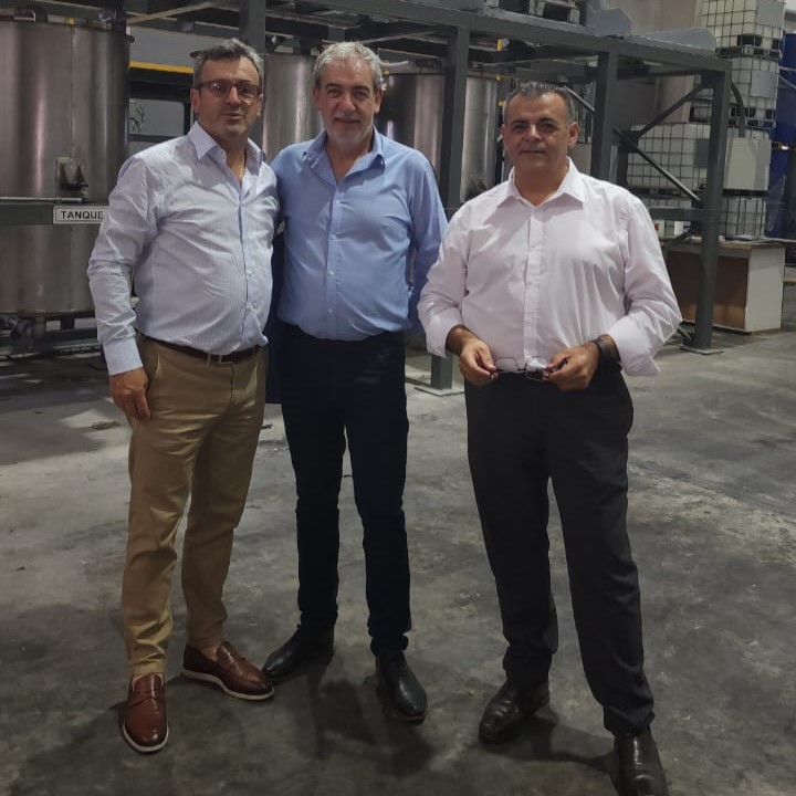 En DEMSA, empresa líder en la fabricación de polvos y concentrados para combatir el fuego